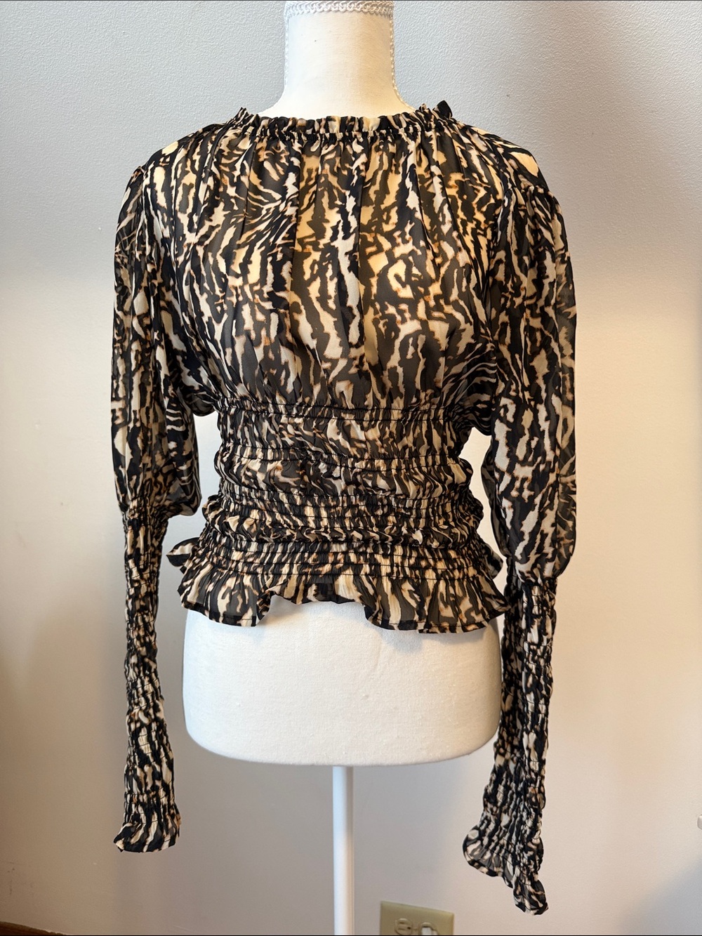 Halogen Black and Cream Smocked Waist Printed Blouse